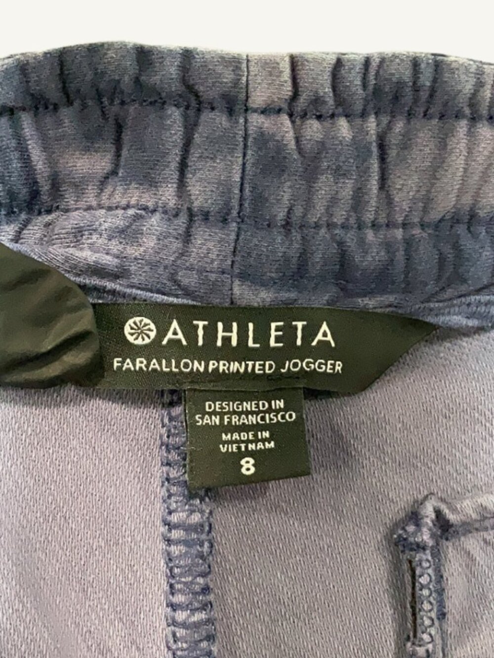 Athleta Farallon Printed Jogger Pants Blue Camo Cotton Blend Size 8 - Picture 6 of 7